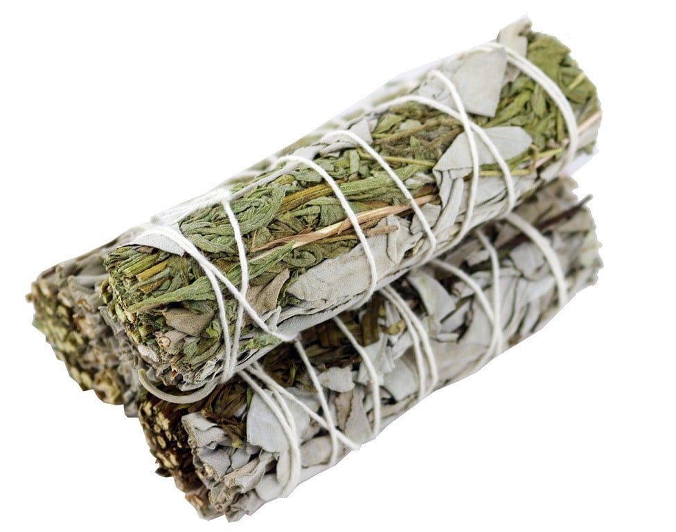 [57424] White Sage & Mugwort Smudge Stick – 4"