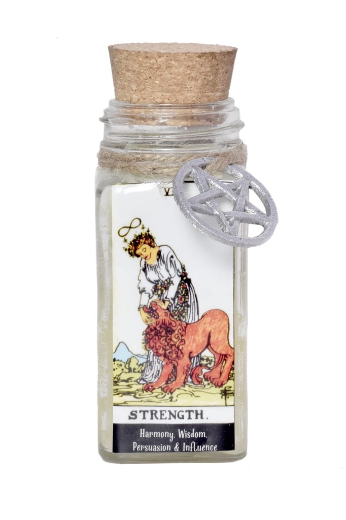 [14261] Strength Tarot Card Smudge Candle – 6 oz